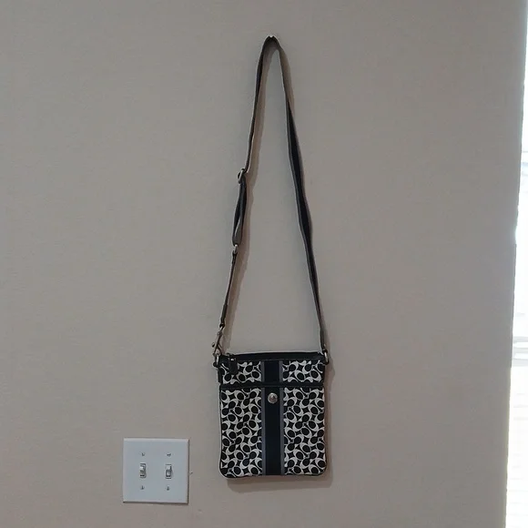 Coach CB - Picture 3 of 13